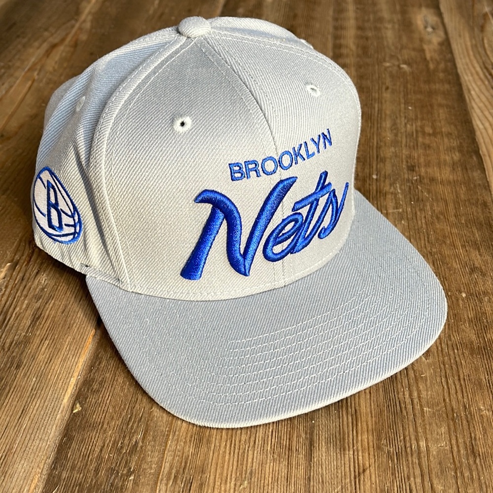 Mitchell & Ness Brooklyn Nets SnapBack